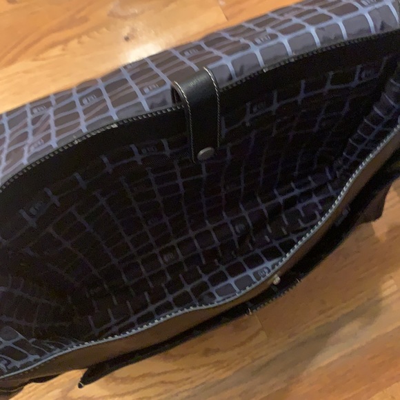 Kenneth Cole black messenger bag - Picture 5 of 7